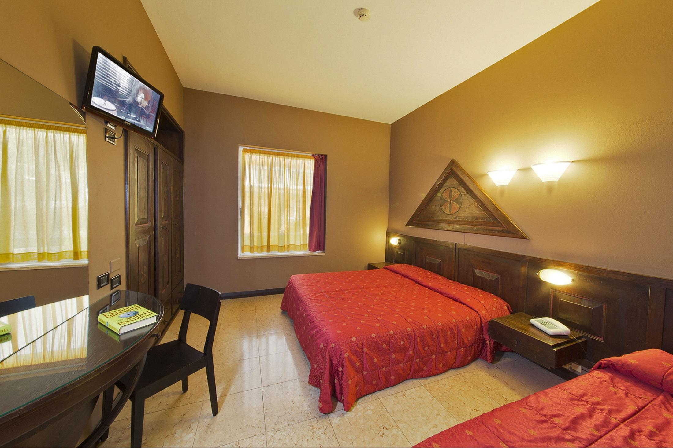סירמיונה Hotel La Pauel מראה חיצוני תמונה