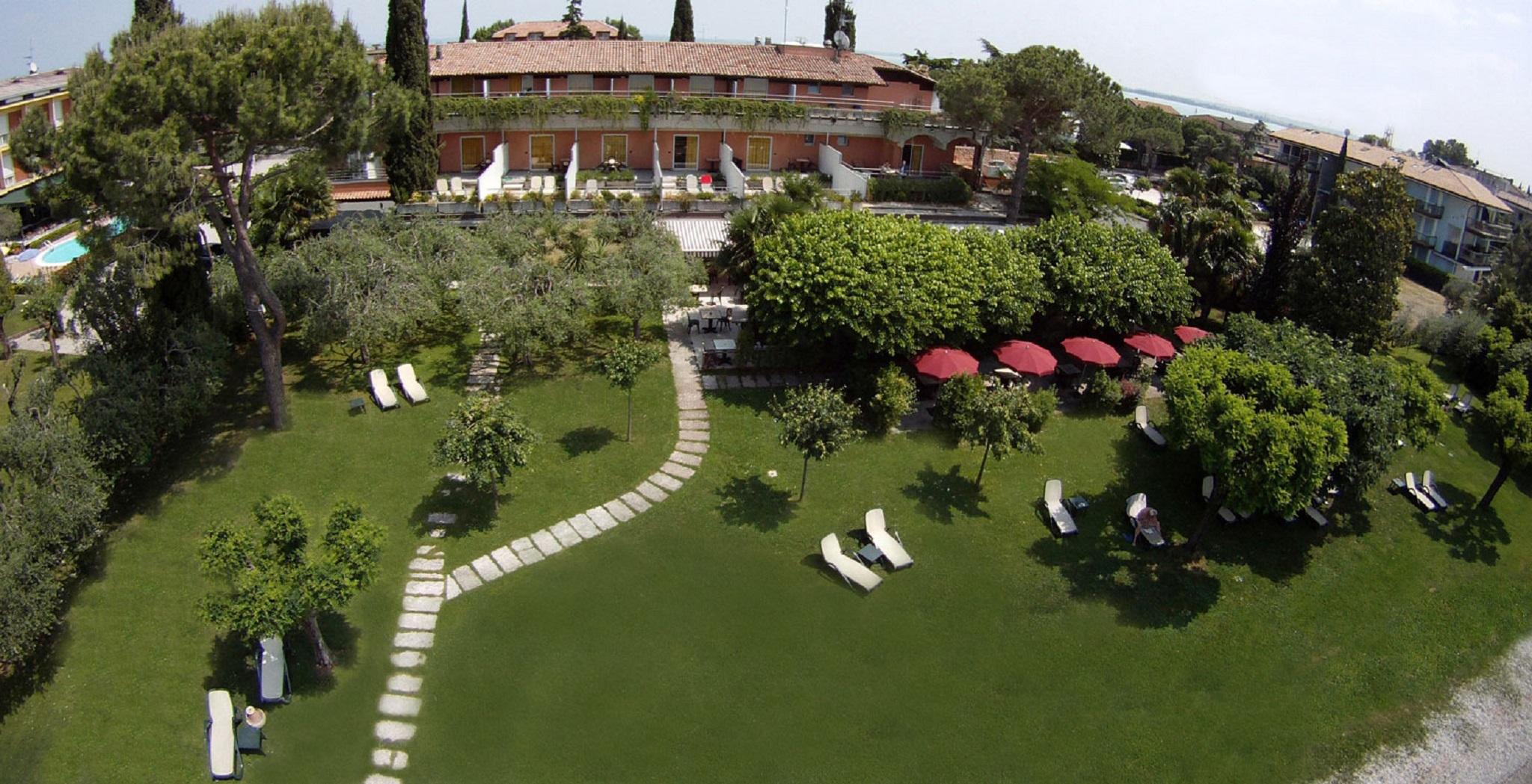 סירמיונה Hotel La Pauel מראה חיצוני תמונה