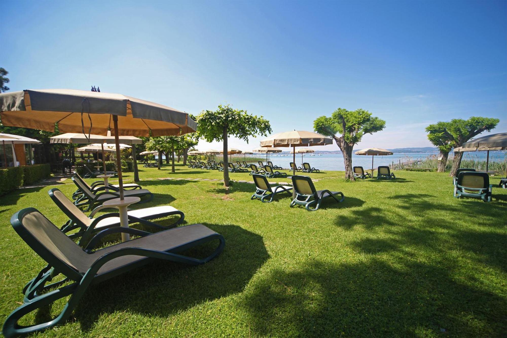 סירמיונה Hotel La Pauel מראה חיצוני תמונה