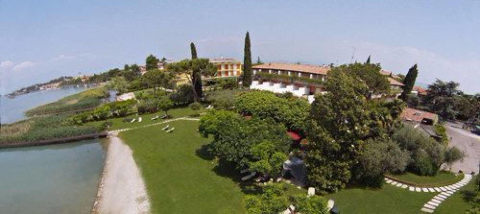 סירמיונה Hotel La Pauel מראה חיצוני תמונה