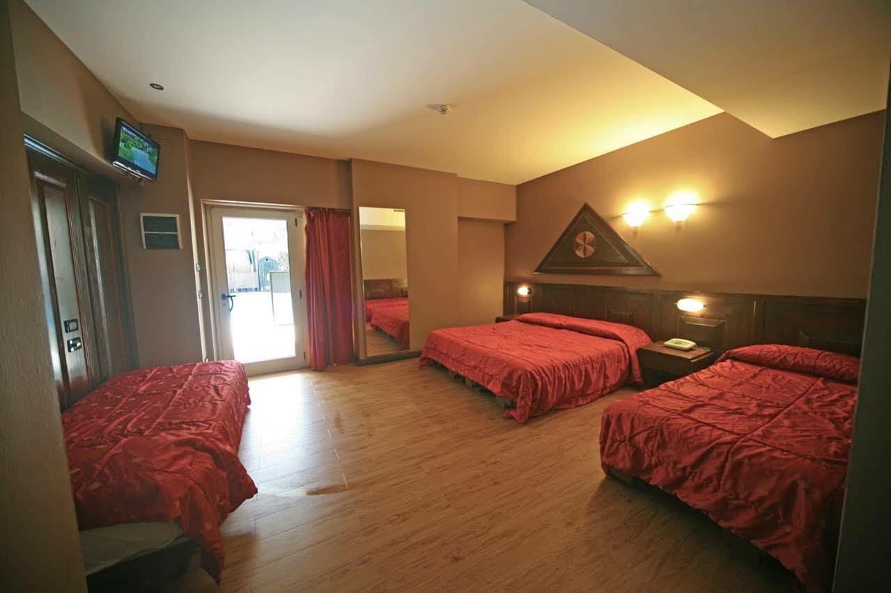 סירמיונה Hotel La Pauel מראה חיצוני תמונה